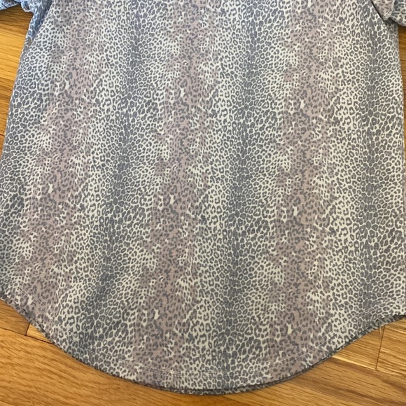 Chaser Girl’s Cheetah Print T-Shirt With Ruffled Sleeves Size 12 - Picture 3 of 8